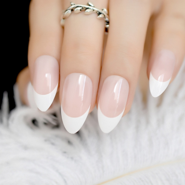 OPOOLA SALON NAILS اظافر تركيب